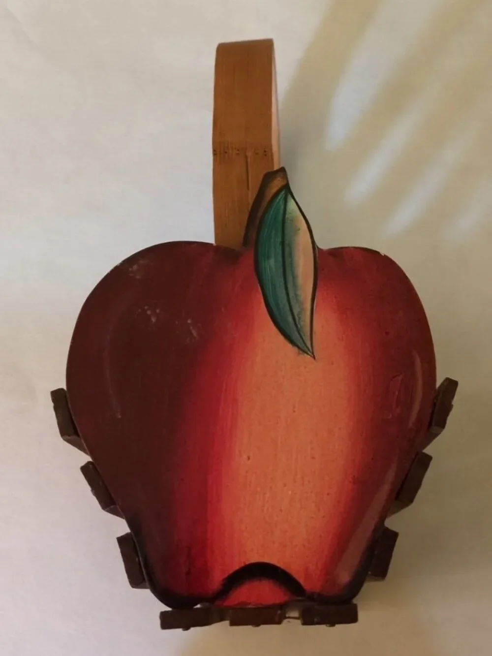 Vintage 1990s New Holland Floral Wood Apple Basket Farmhouse CottageCore Rustic